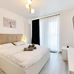 Alma 109 - Pool By N10 *