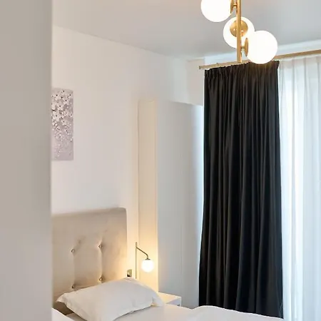 Alma 109 - Pool By N10 Năvodari