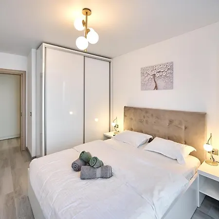 Apartament Alma 109 - Pool By N10 Năvodari