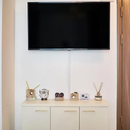 Alma 109 - Pool By N10