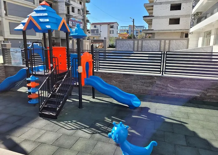 Alma 109 - Pool By N10