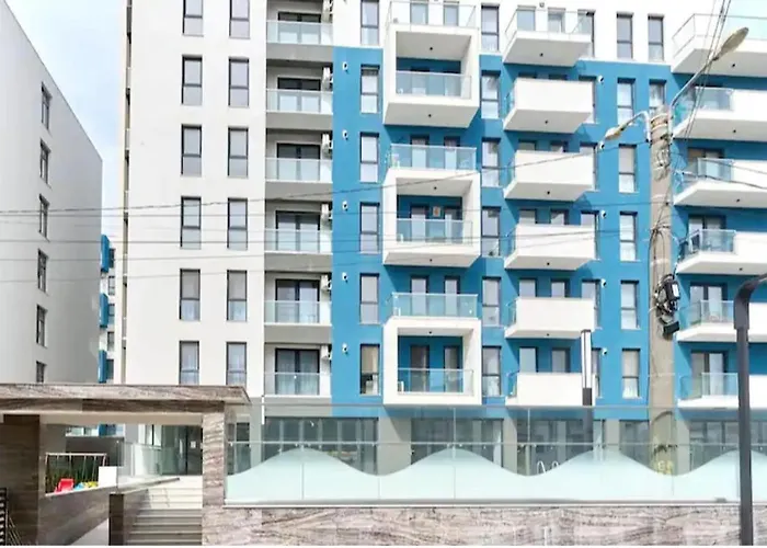 Alma 109 - Pool By N10